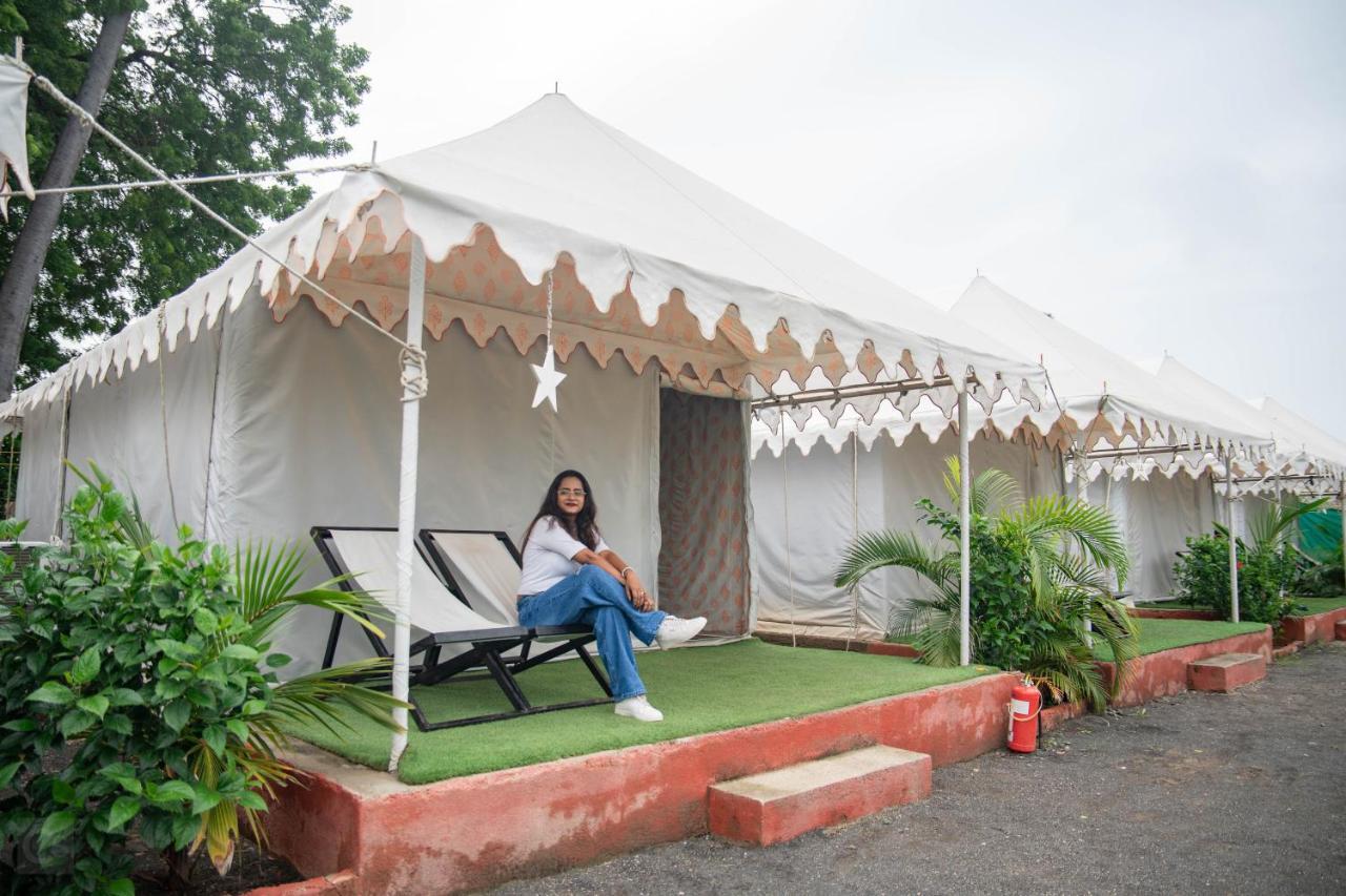 Unity Holiday Tent City Kevadia Exterior foto