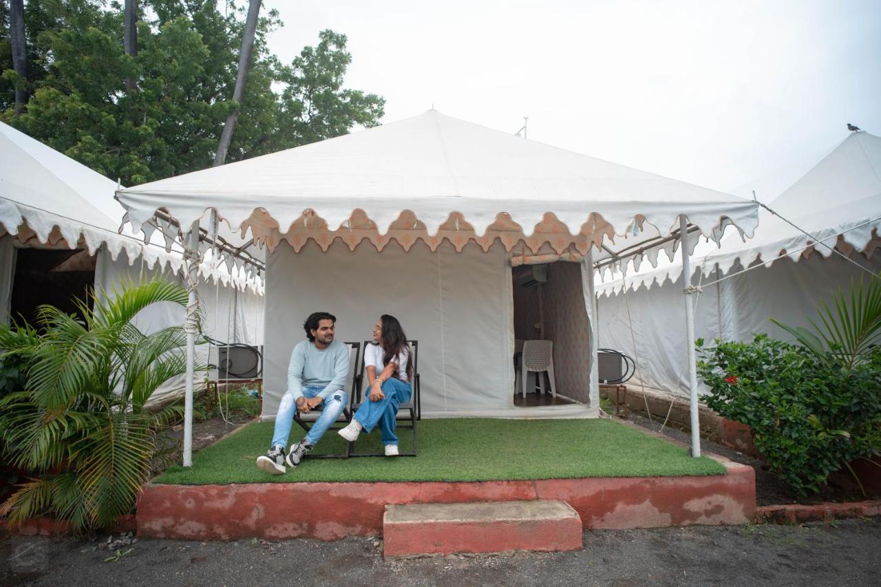Unity Holiday Tent City Kevadia Exterior foto