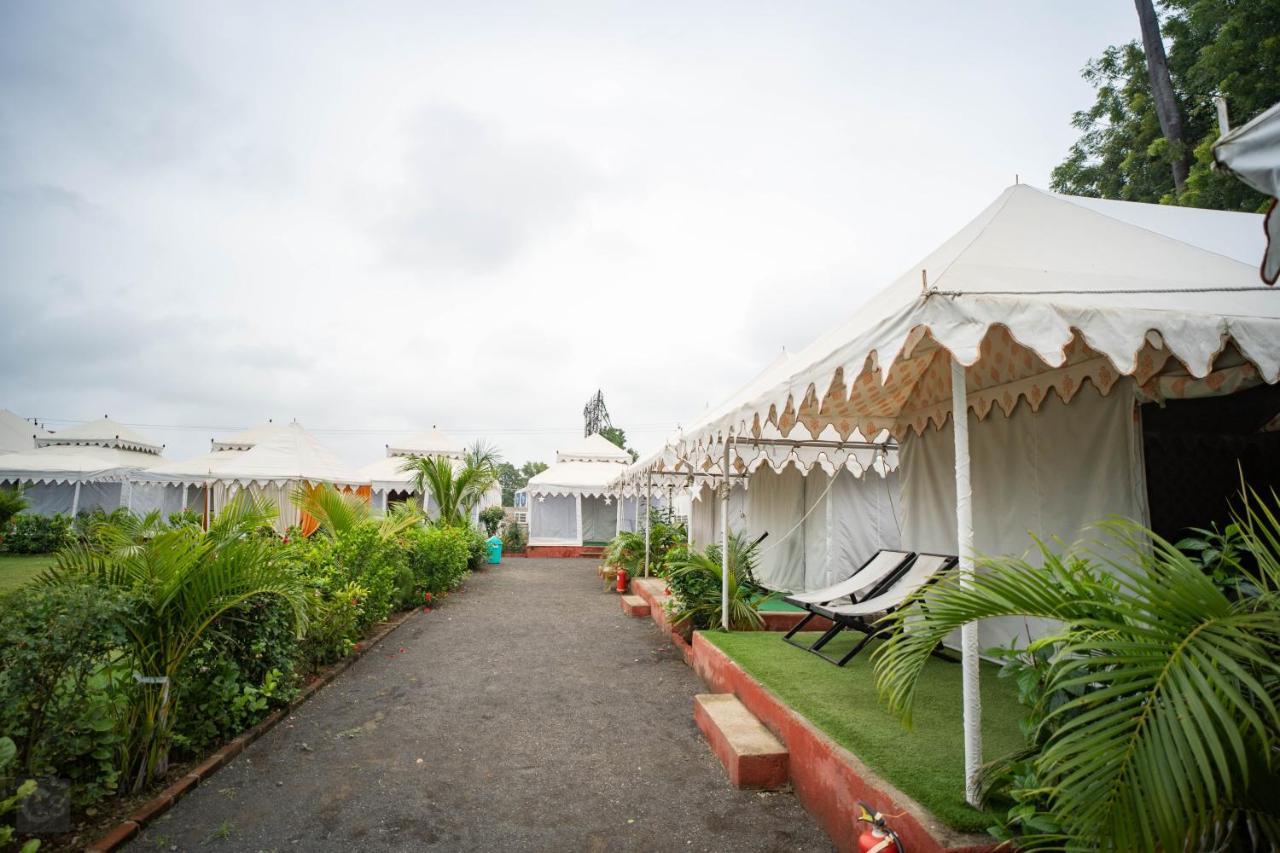 Unity Holiday Tent City Kevadia Exterior foto